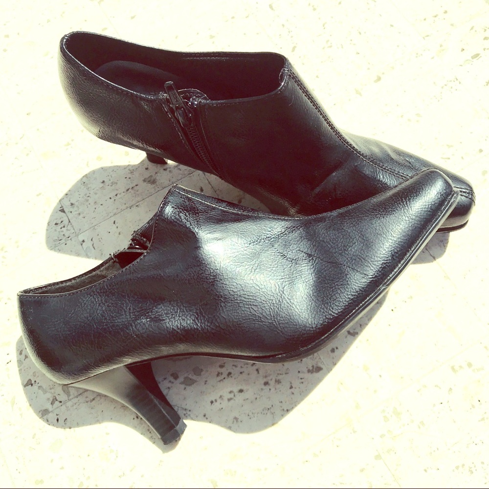 Vegan Leather Vintage ankle boots shoe booties